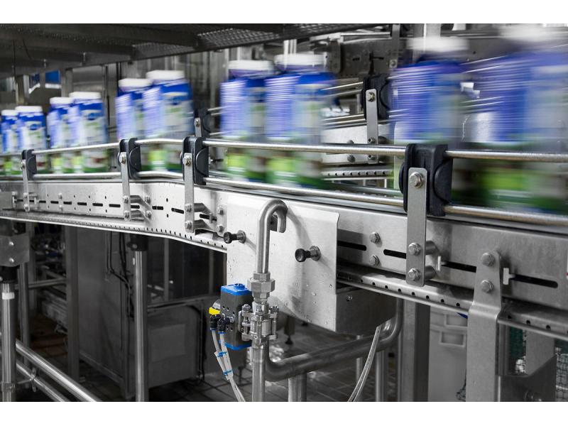 Automatyczne mycie linii produkcyjnej wyrobów mleczarskich