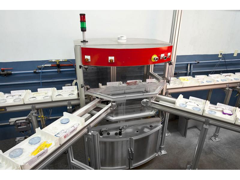 Automated tray handling